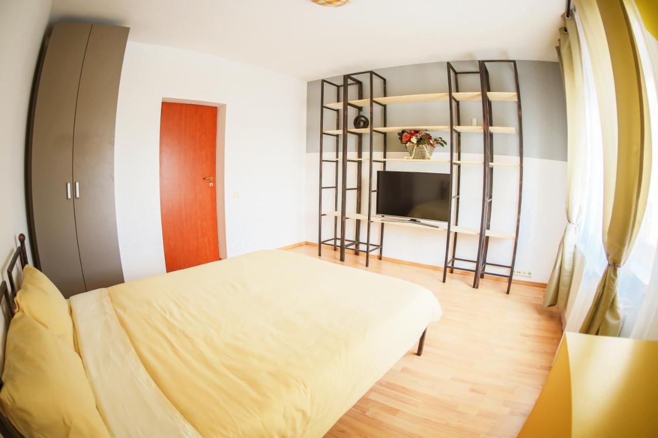 Color Apartments Downtown Bucharest Luaran gambar