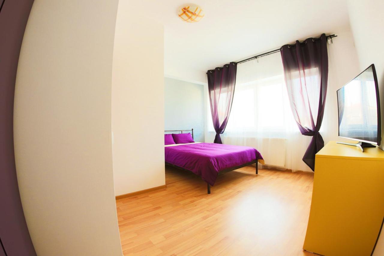 Color Apartments Downtown Bucharest Luaran gambar