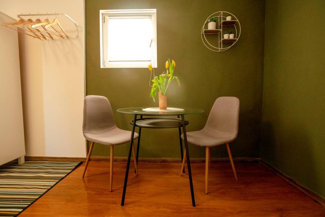 Color Apartments Downtown Bucharest Luaran gambar